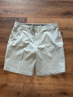 Johnnie-o light blue shorts‎ 38